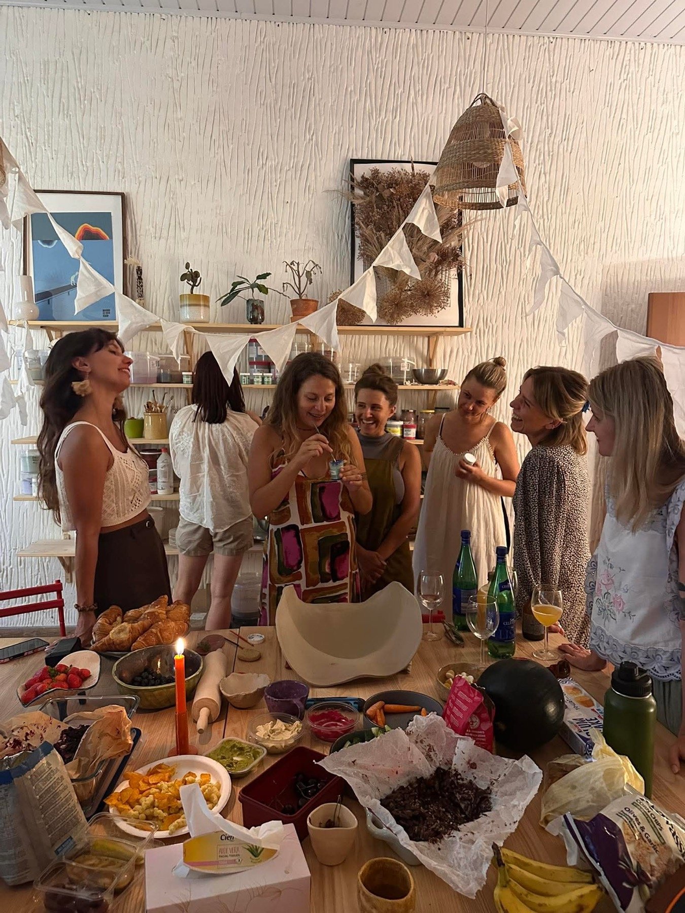 Privataus keramikos renginio akimirka studijoje